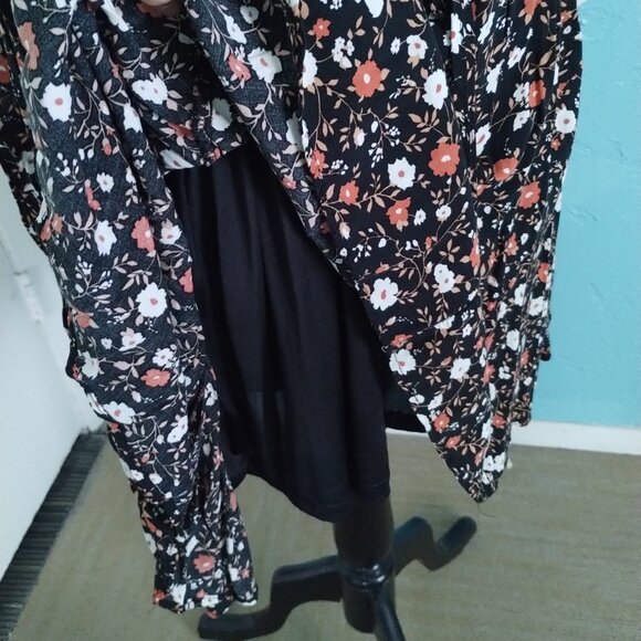 blu pepper Floral Fall Dress - Picture 5 of 10